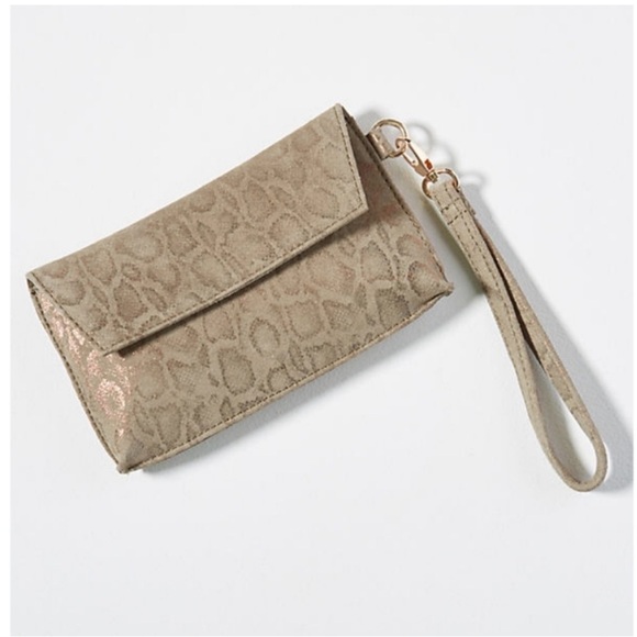 Anthropologie Handbags - Anthropologie Beige Wristlet with Metallic Snakeskin Print